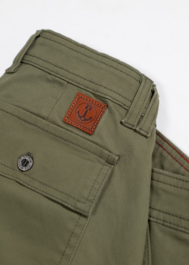 Iron & Resin - Brigade Shorts Olive, Anchor Piston Tag Detail