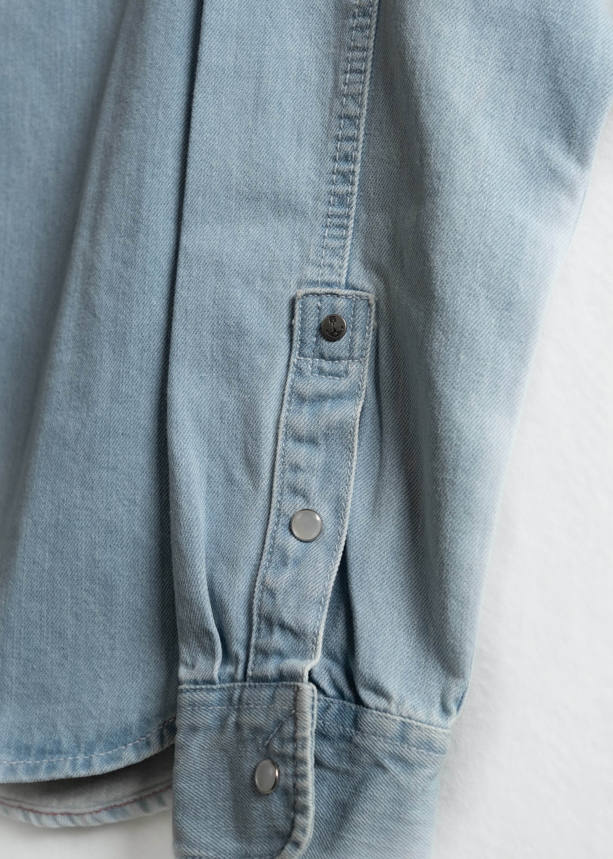 Condor Shirt – Iron & Resin