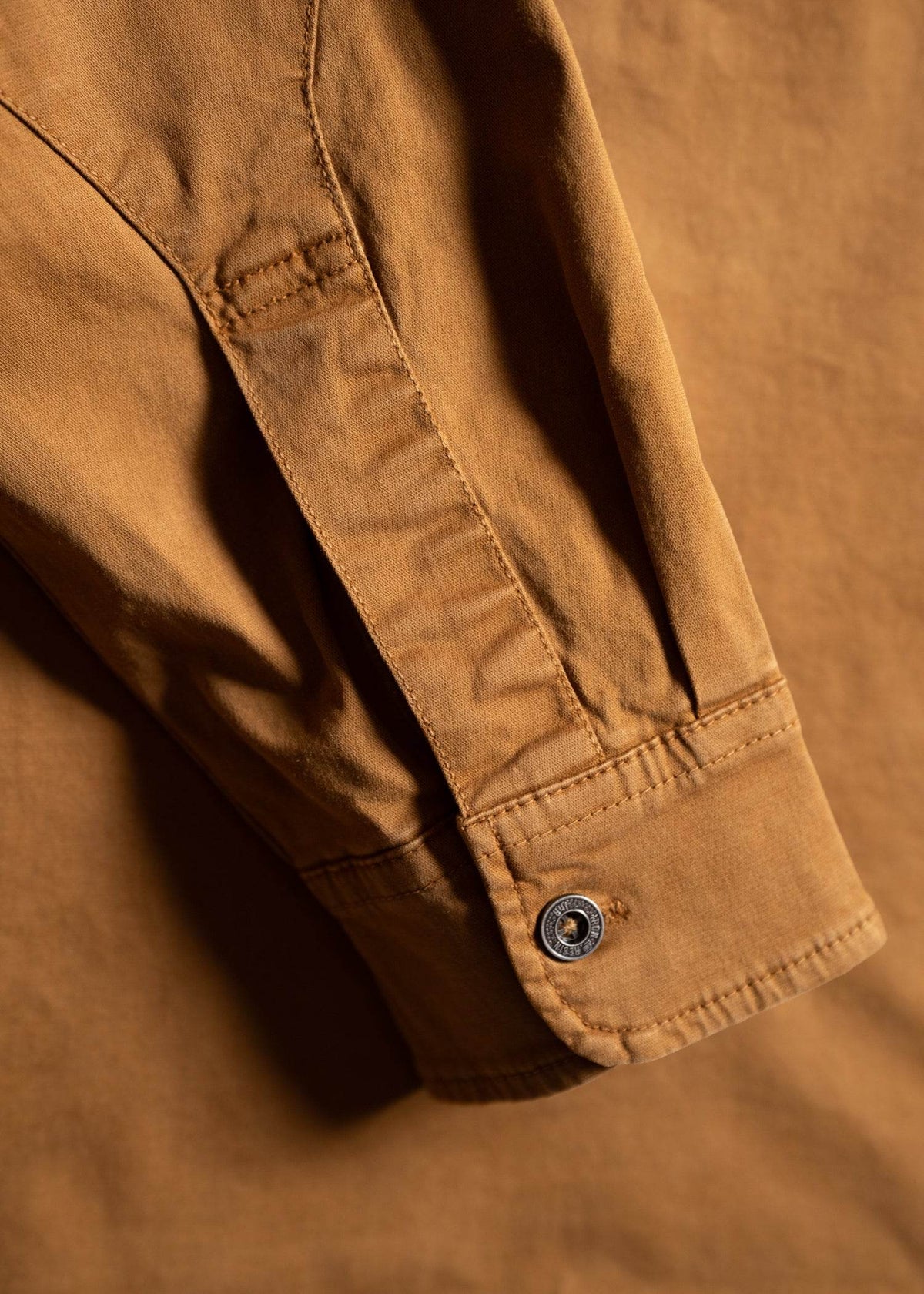 Hightail X INR: Popover Shirt - Iron & Resin