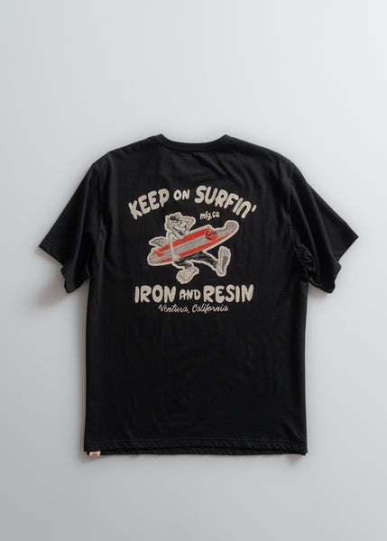 KeepOnSurfinPocketTee-Black-