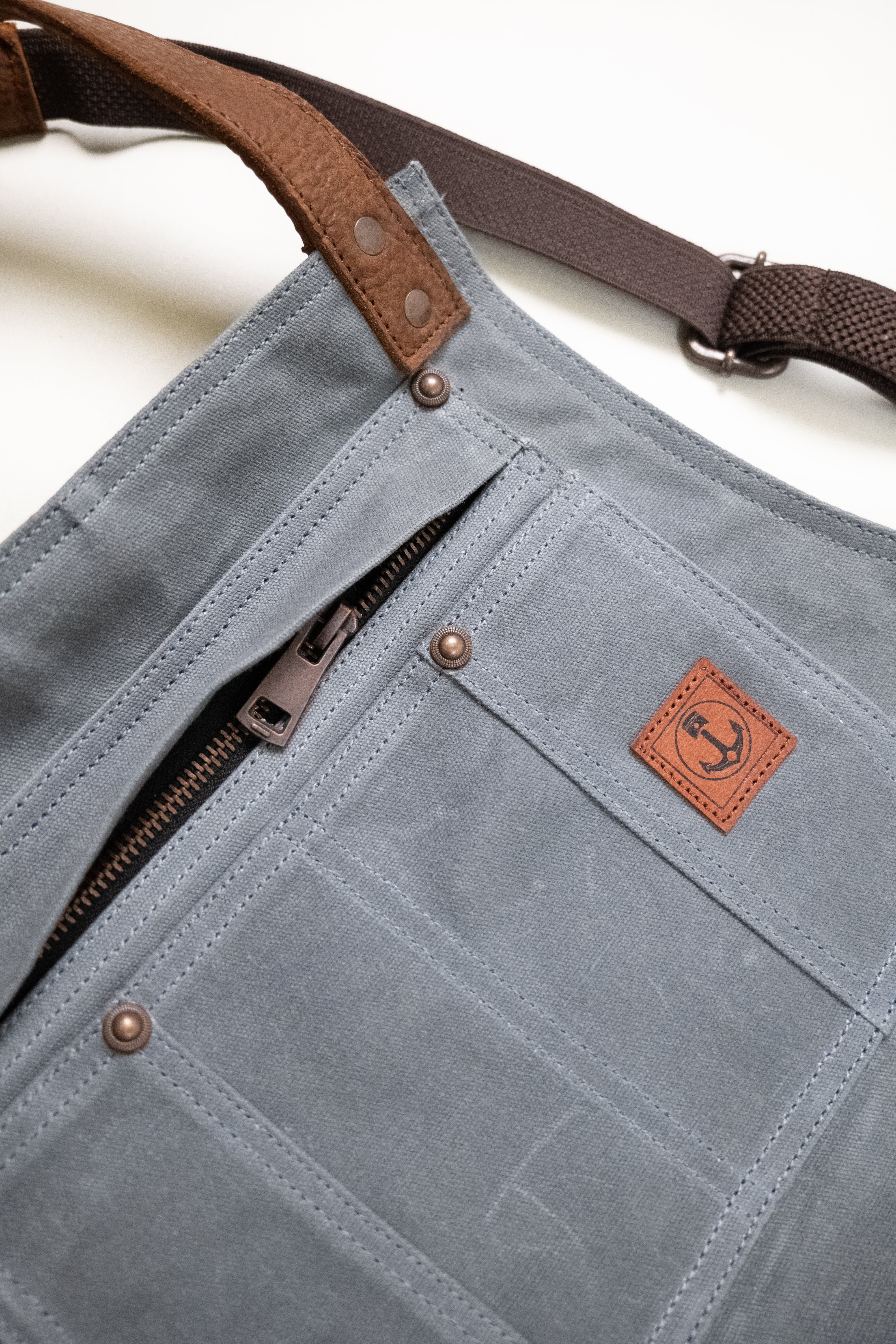 Shop Appron Waxed Canvas Shop Apron | Heavy Duty Work Apron – Iron & Resin